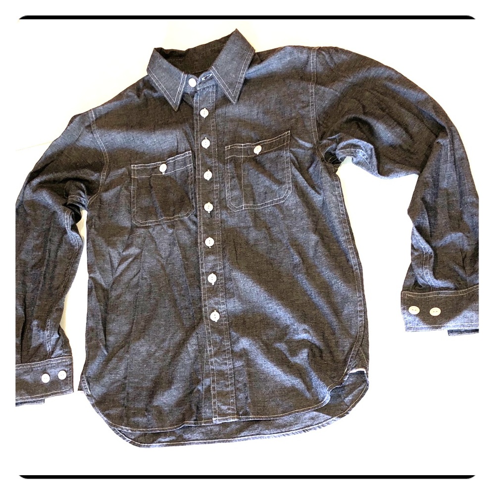 Long-sleeve button-down, collared tee
